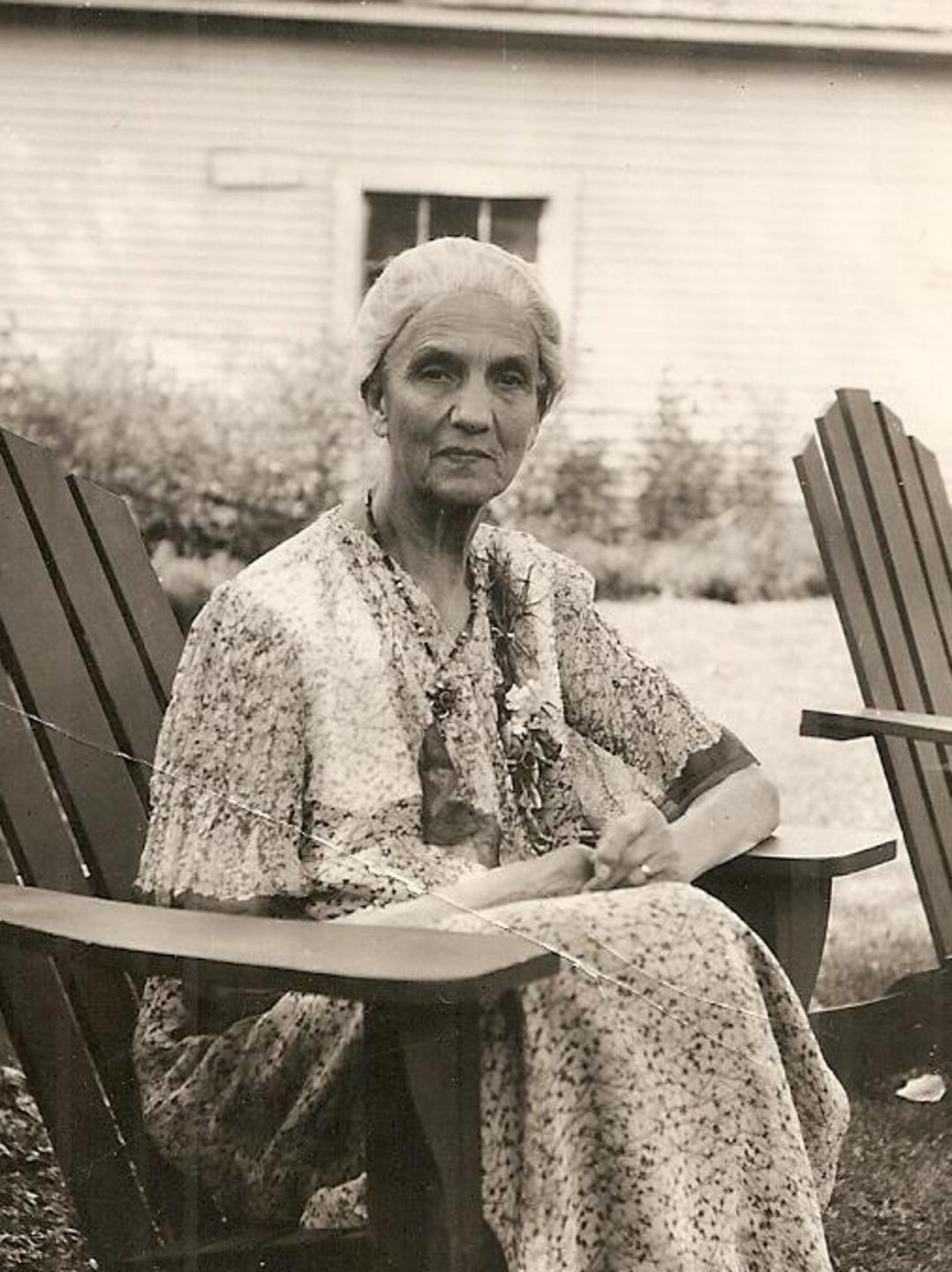 Annie Taylor (1856 - 1940) Profile